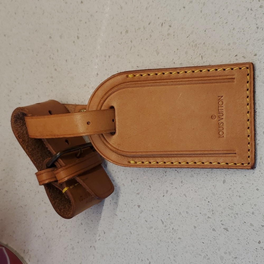 LV Malletier luggage tag